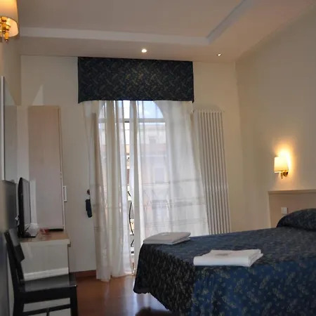 Karina Suite-3