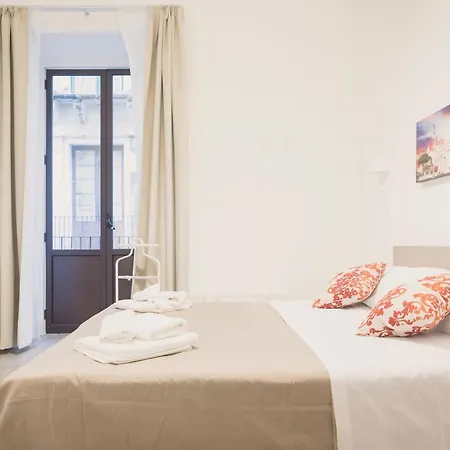 Fladi House Catania-3