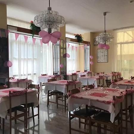Hotel Luca-3