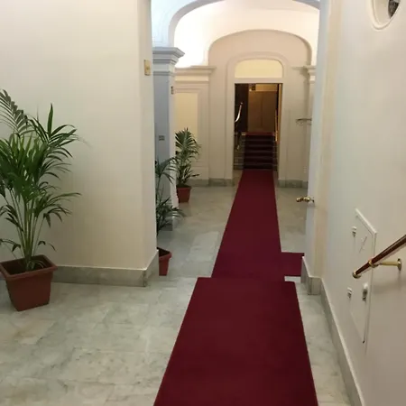 Hotel Versailles-2