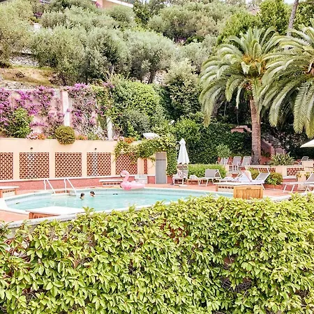 Hotel Punta Est-3