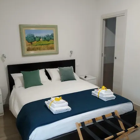 Arno Rooms Verona-2