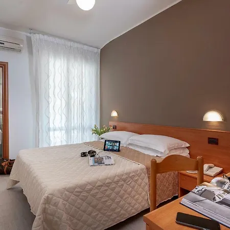 Hotel Pierre NUOVA GESTIONE-2