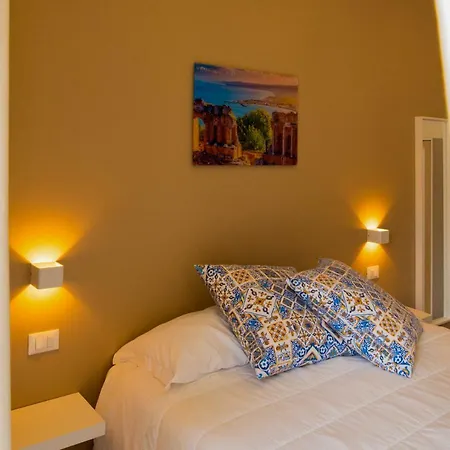 Taormina Bedda Rooms-2