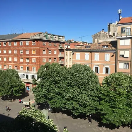 Roma Rooms-2