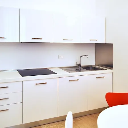 Bb Hotels Aparthotel Bocconi-3