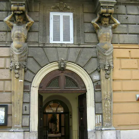 Gaius Roma B&B-3