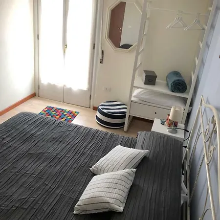 IRIDES ROOMS a un passo dai Parchi Divertimento-2
