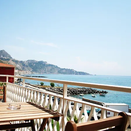 Mediterraneo Guesthouse-3