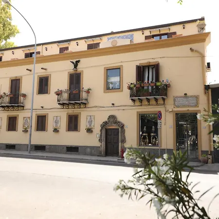 Cannatella'S Mansion-3