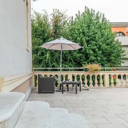 Juliet House-2