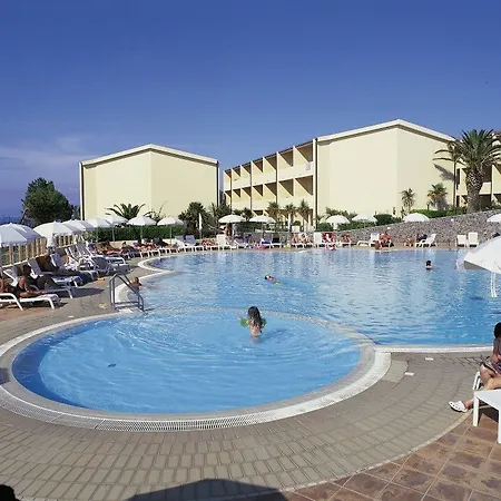 Aparthotel Poggio Di Tropea-2