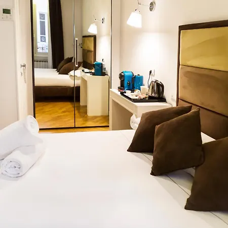 Lahouse Rome By Premium Suites Collection-2