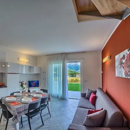 Rainbow Holiday Apartments Lake Como-2