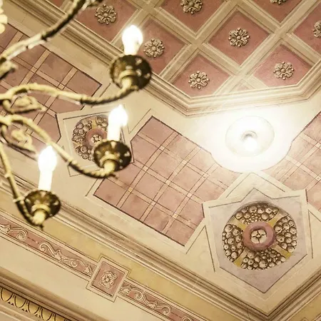 Nabucco Bed & Breakfast-2