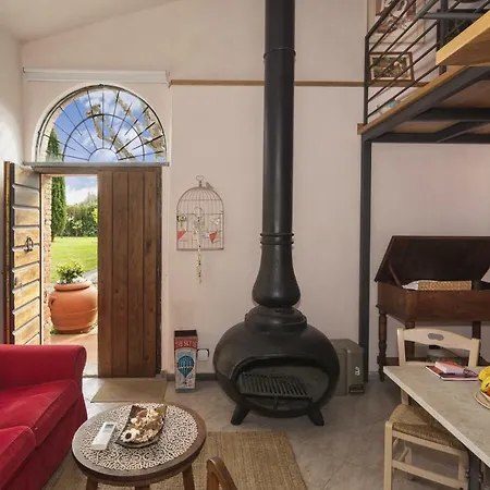 Bed And Breakfast Queen-3