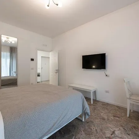 Bacco B&B-2