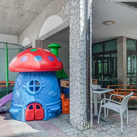 Hotel Giamaika-2