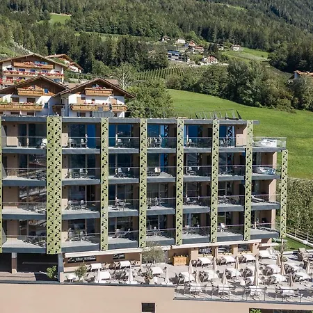 Oliven- & Genusshotel Hirzer-3