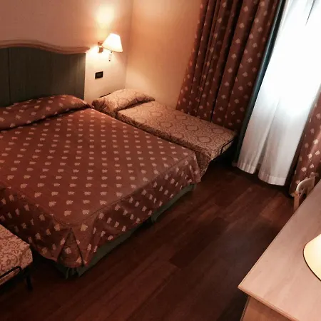 Green Park Hotel-3