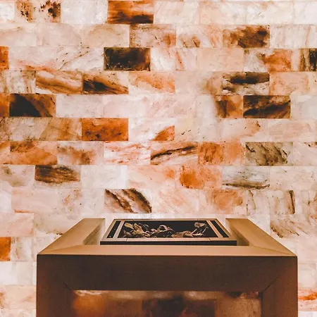 Suite 10 Home Design & Spa-3