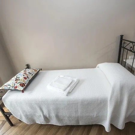 Bed & Breakfast Vacanze Romane-3
