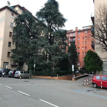 Tra Le Torri B&B - Ampia Stanza Privata In Appartamento Con Bagno Privato Accessibile Da Corridoio-3