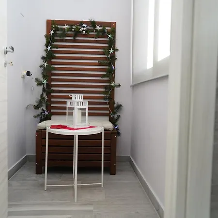 Cristal Home-2