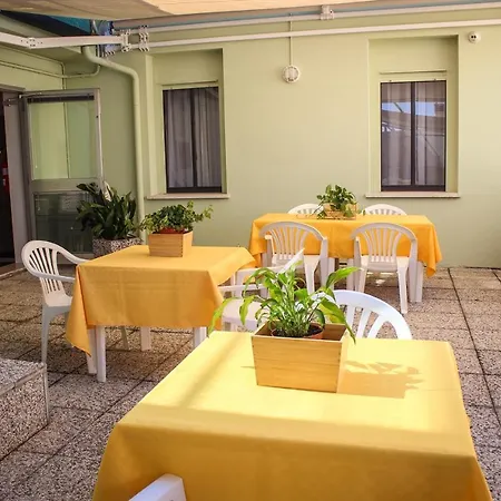 Hotel Centrale-3