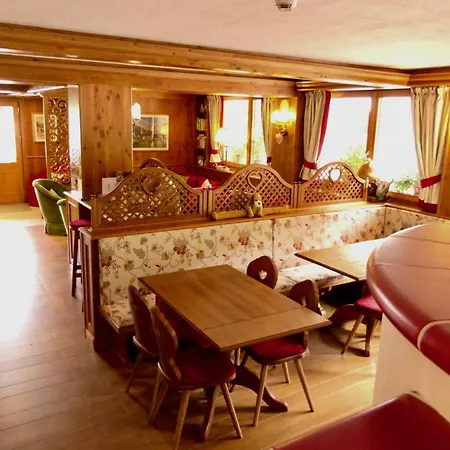 Dream Hotel-2