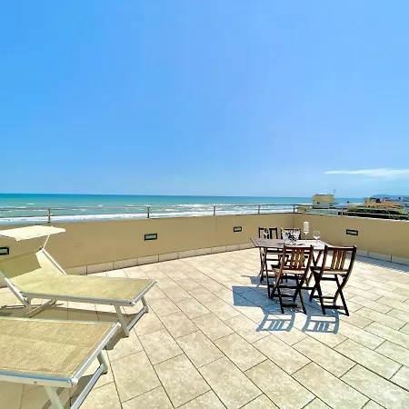Hotel Avana Fronte Mare-2