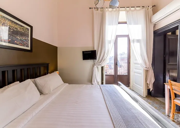 Grand Tour Design Guest House Catania Self Check-In