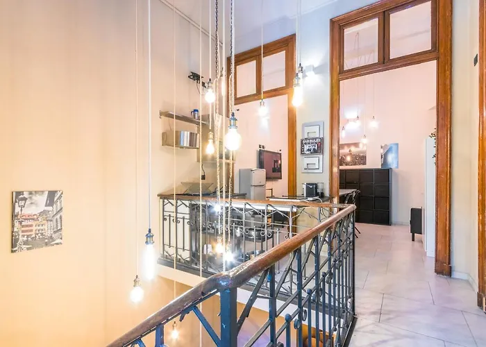 Maison Metropole Dante Turim