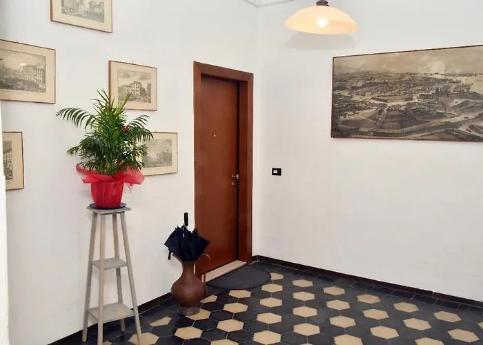 Borgo 98 Guest House Tripla con bagno privato Livorno