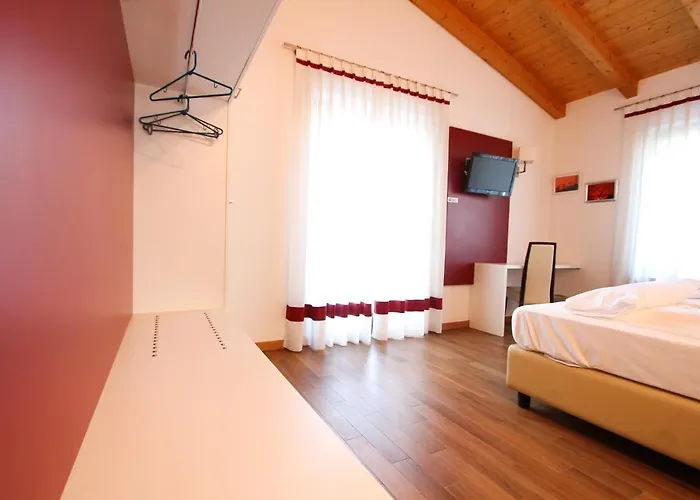 Thai Orchidee Restaurant&Rooms Garda 