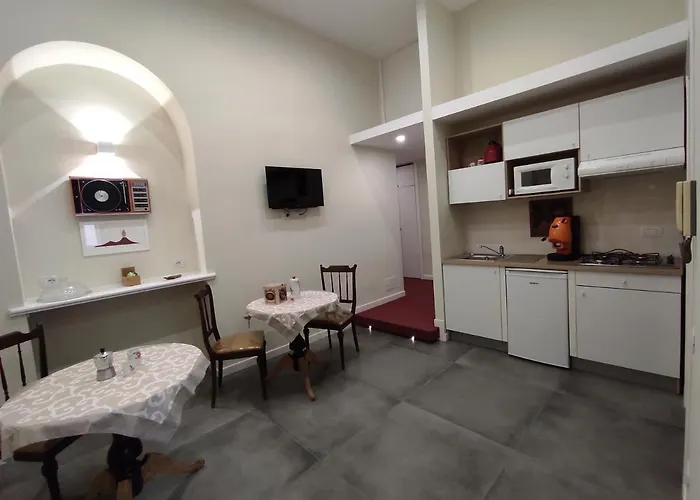 Bed and Breakfast A I R Nacasabella Napoli