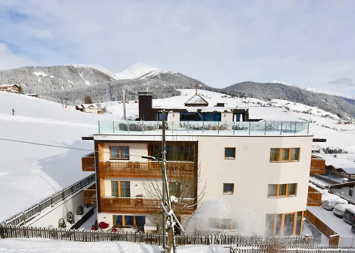 Hotel Kristall Meransen