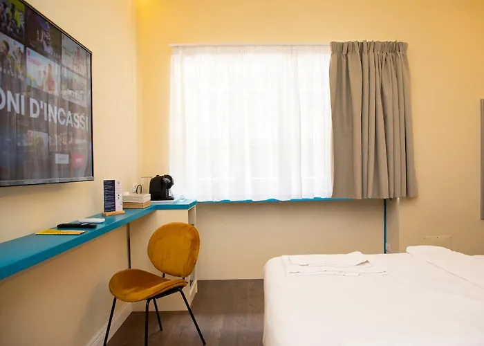 South Hands Luxury Rooms Neapol