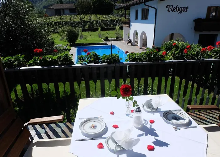 Bed and Breakfast Pension Rebgut Lana