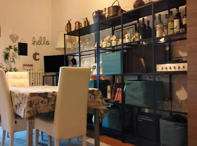 Grey And Withe Room Florencja
