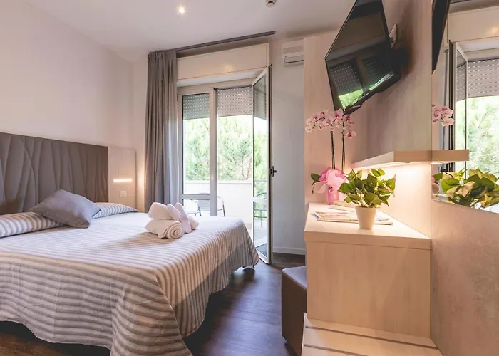 Hotel Loretta & Dependance Cervia
