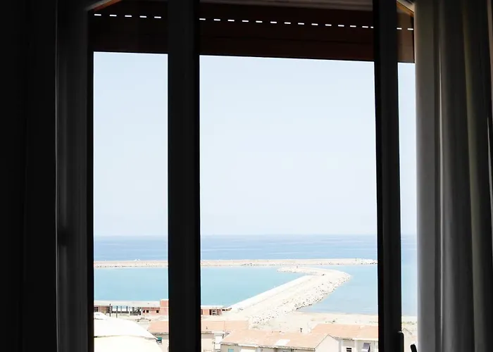 Sofita - Rooms & Apartment SantʼAgata di Militello