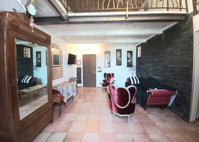 L'Ora Delle Streghe B&B Centralissimo Livorno