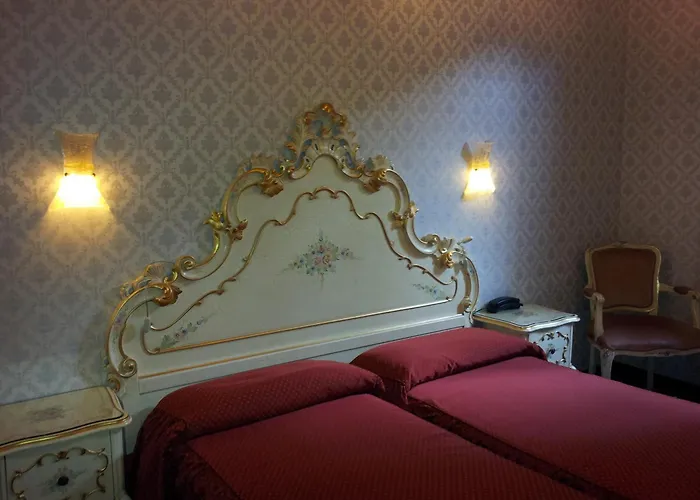Hotel Diana Venice