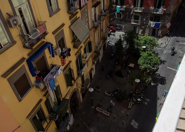 Bed and Breakfast Vecchia Napoli - Chiaia