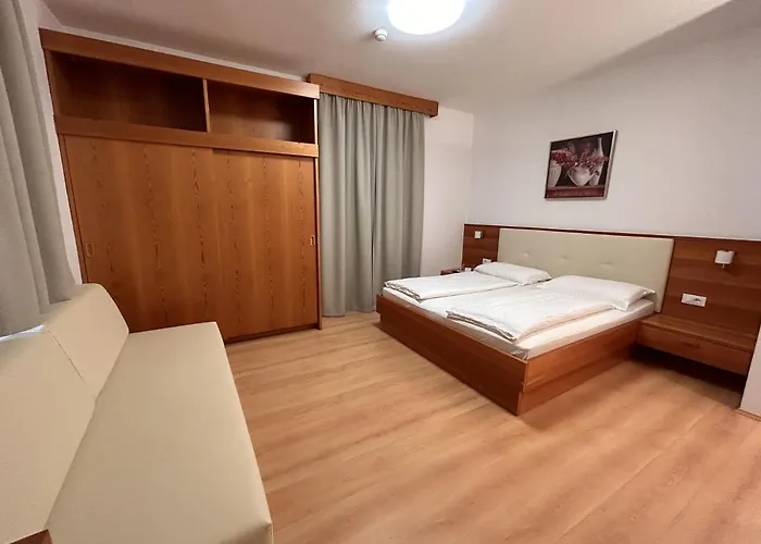 Hotel Roter Adler Caldaro