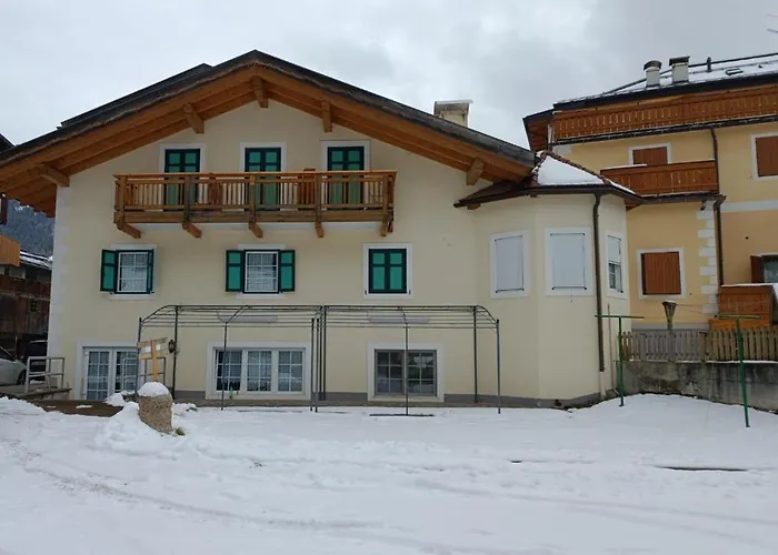 Villa San Carlo Pozza di Fassa