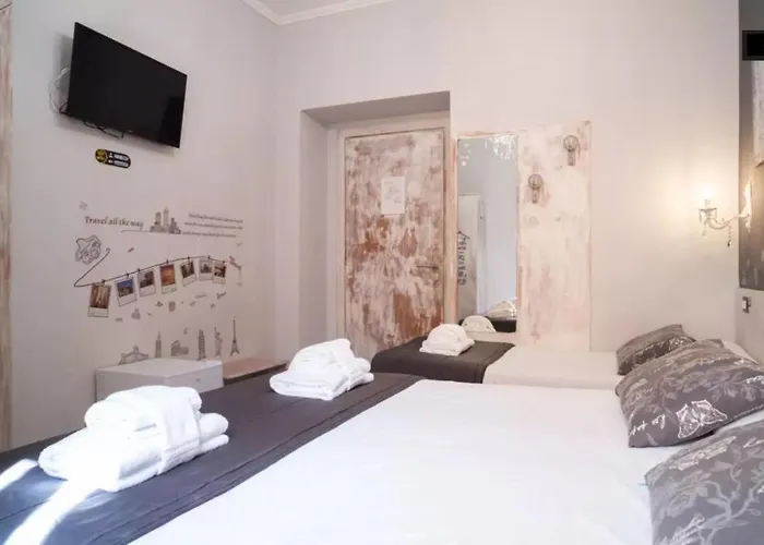Domus Ferruccio Hotel Roma