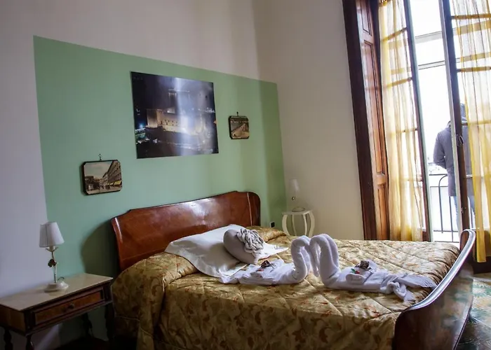 Parthenope'S Home Neapol