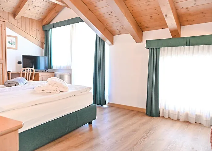 Alp Hotel Dolomiti Dimaro